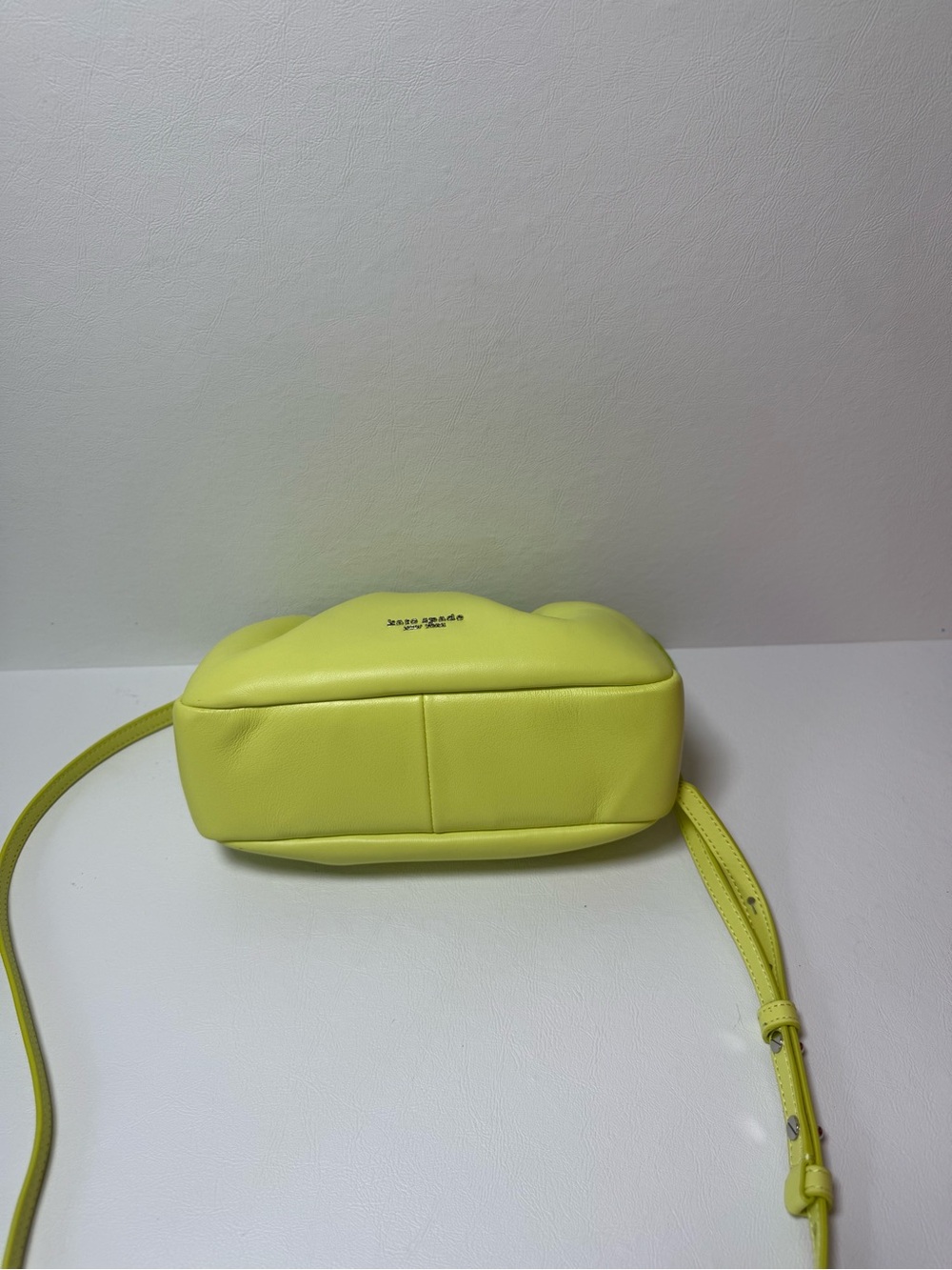 New with tags: Kate Spade New York Soufflé Bag - Picture 2 of 4